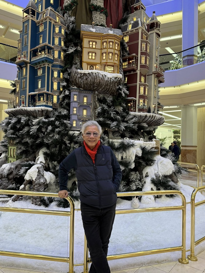 สุรชัย สมบัติเจริญ ประวัติ