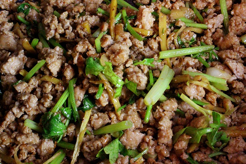 ข้าวต้มหมูสับทรงเครื่อง