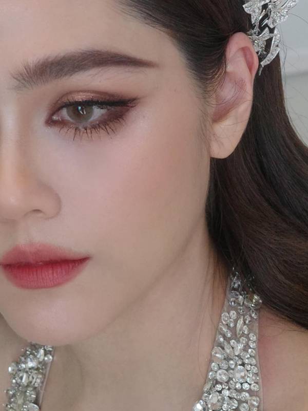 ชมพู่ อารยา คานส์ 2026