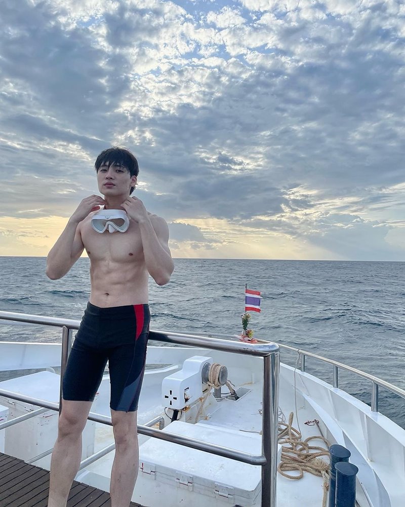 มีน พีรวิชญ์