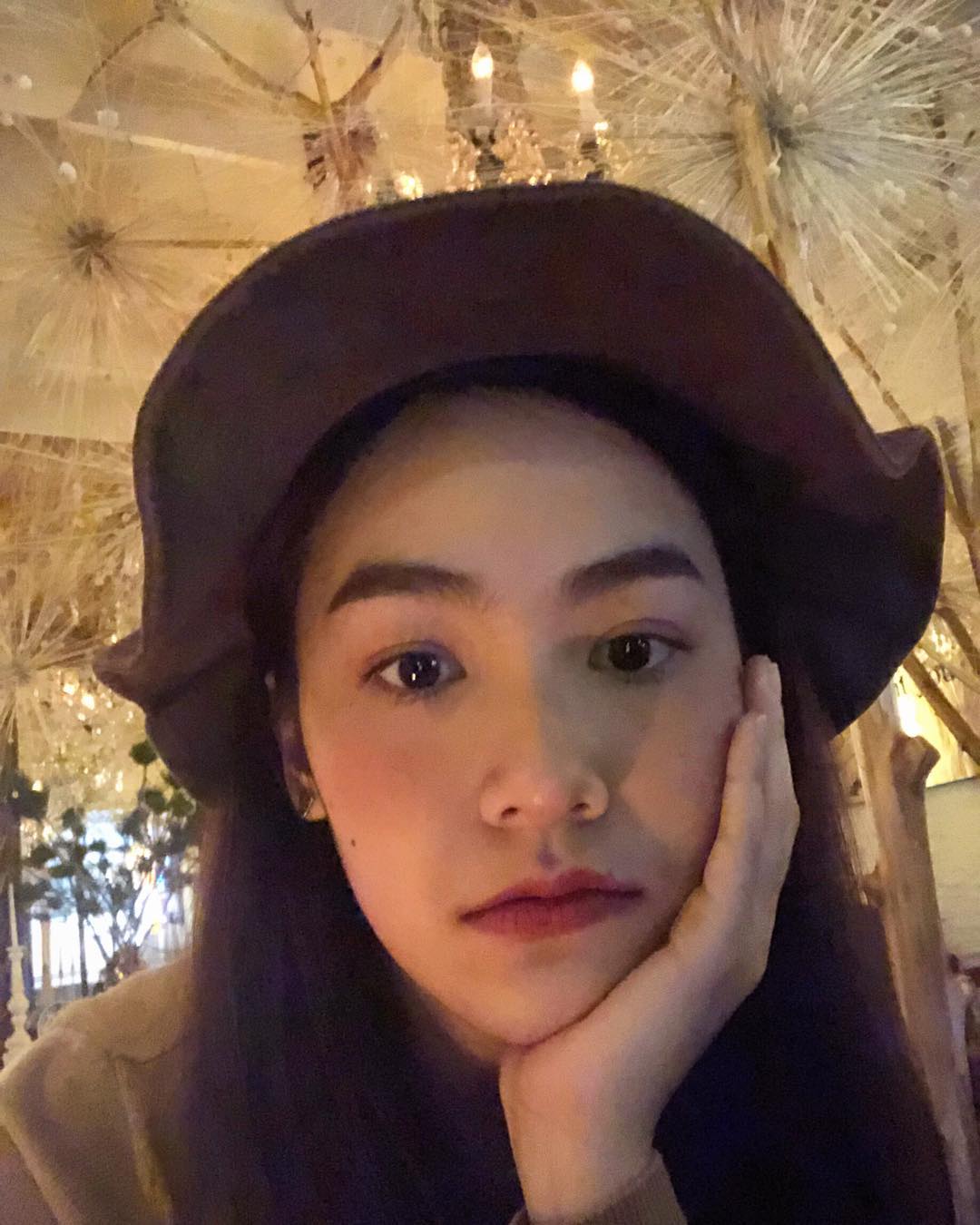 น้ำตาล เดอะสตาร์