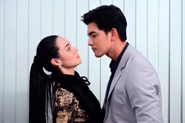 เข้ม มุกดา