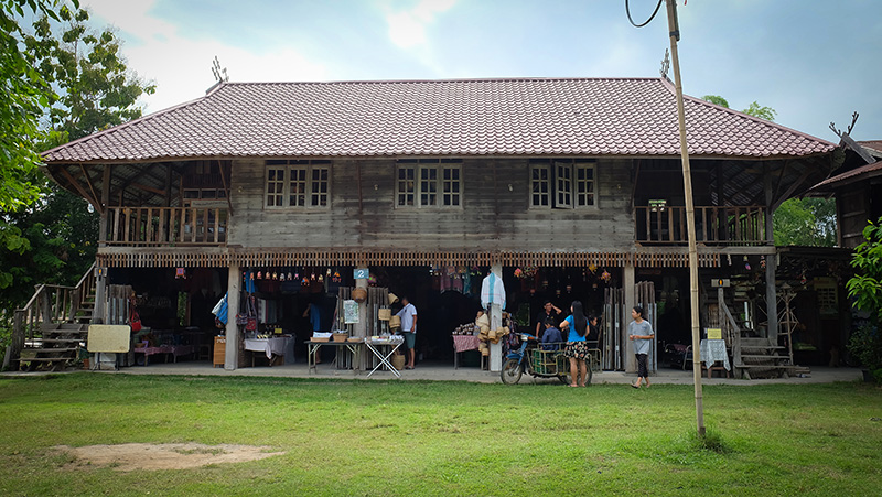 ที่เที่ยวสงกรานต์ 2569 เชียงคาน หมู่บ้านไทดำ