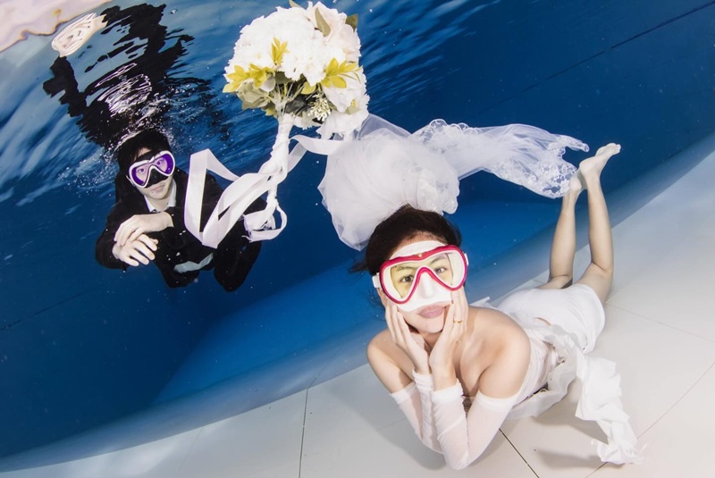 มะเหมี่ยว พรชดา ถ่ายพรีเวดดิ้งใต้น้ำ