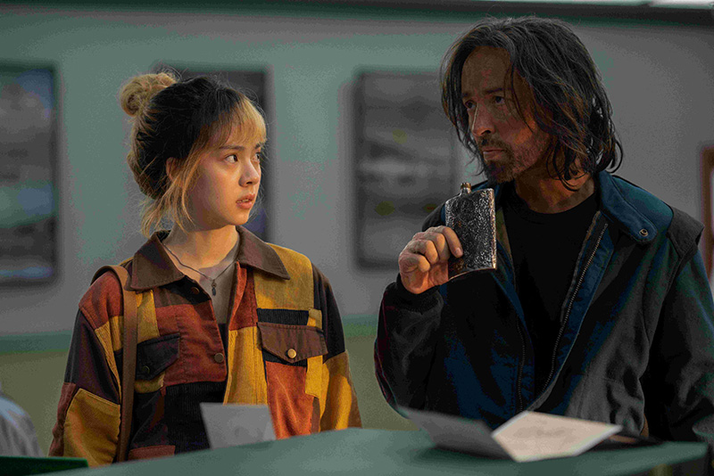 ลักกันวันตาย (Everybody Loves Me When I’m Dead) ภาพตัวอย่าง