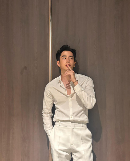 นนกุล ประวัติ