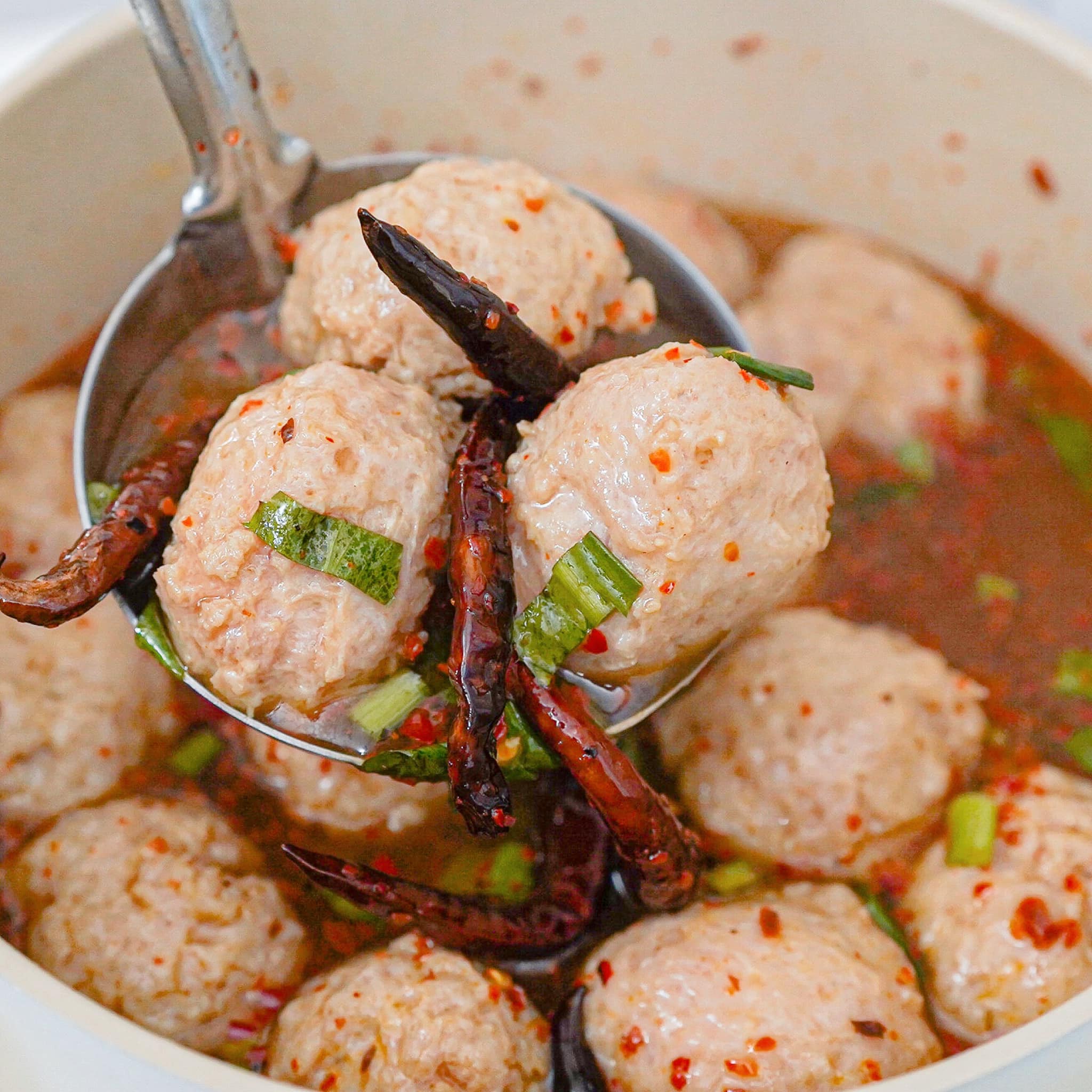 ต้มแซ่บหมูเด้ง