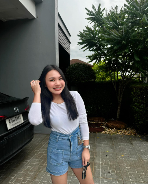 ส่องพัฒนาการความสวย ลิลลี่ ได้หมดถ้าสดชื่น นักร้องลูกทุ่งสาวเสียงดีในวัย 20 ปี