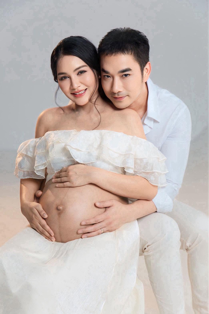 เจมส์ ครูก้อย