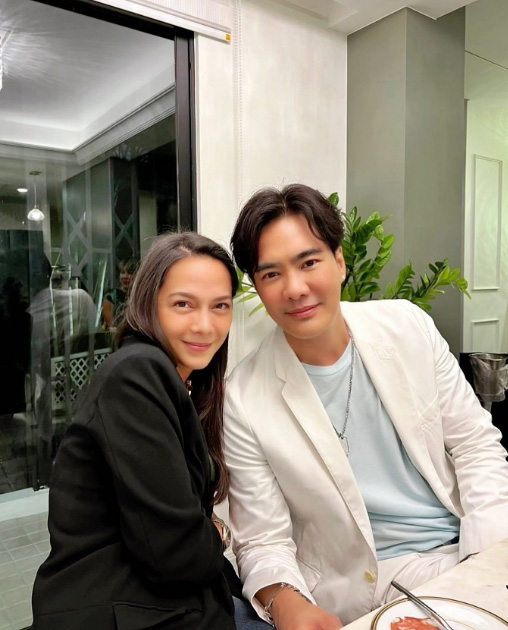 เคลลี่ ธนะพัฒน์ แฟนดารา