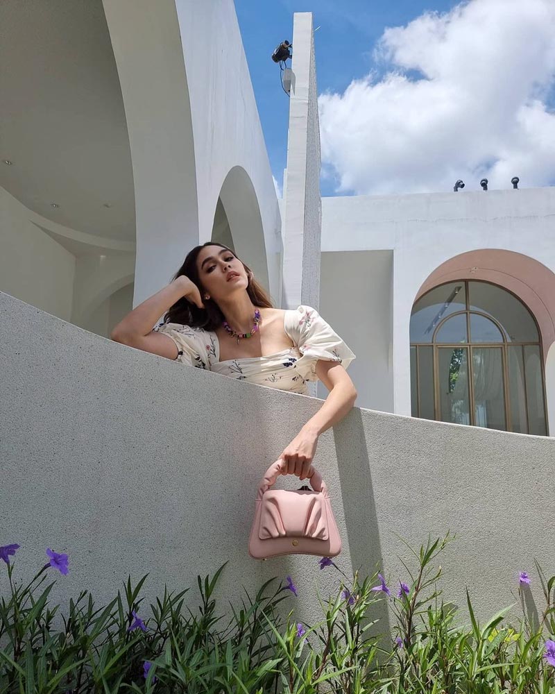 ชมพู่ อารยา