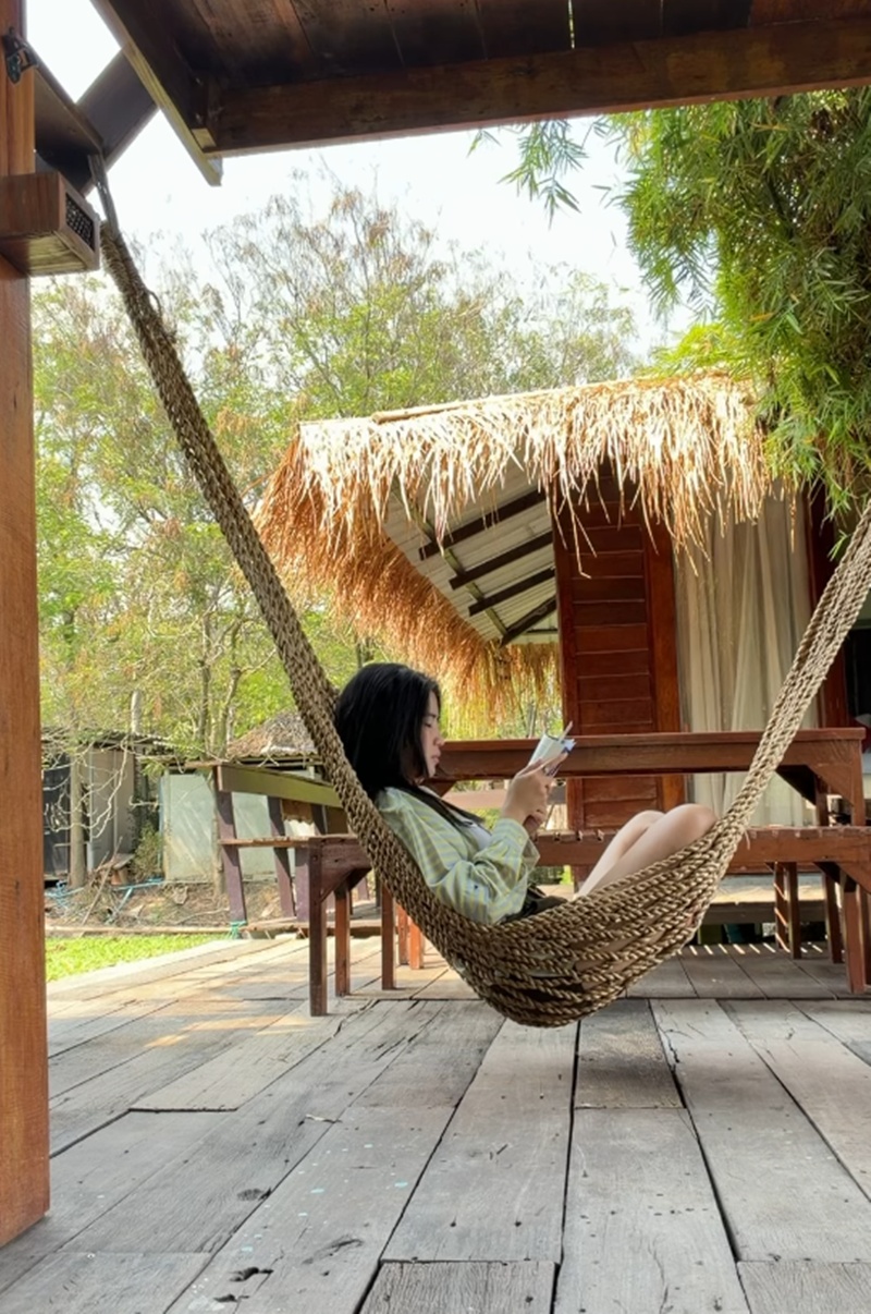 ก้อย อรัชพร