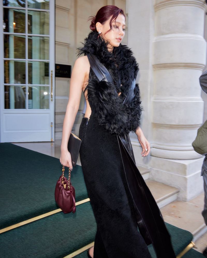 ใบเฟิร์น พิมพ์ชนก