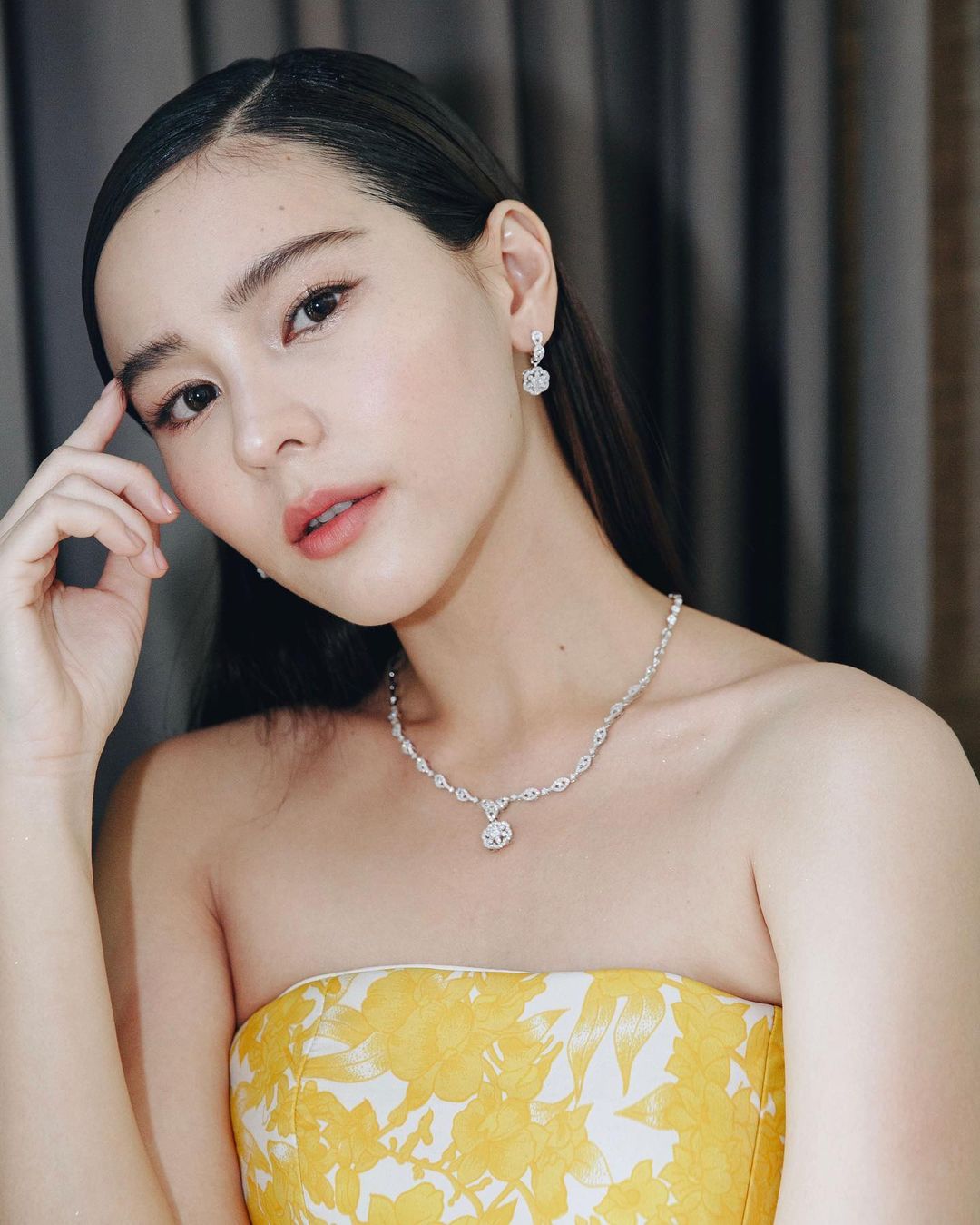 ออม สุชาร์