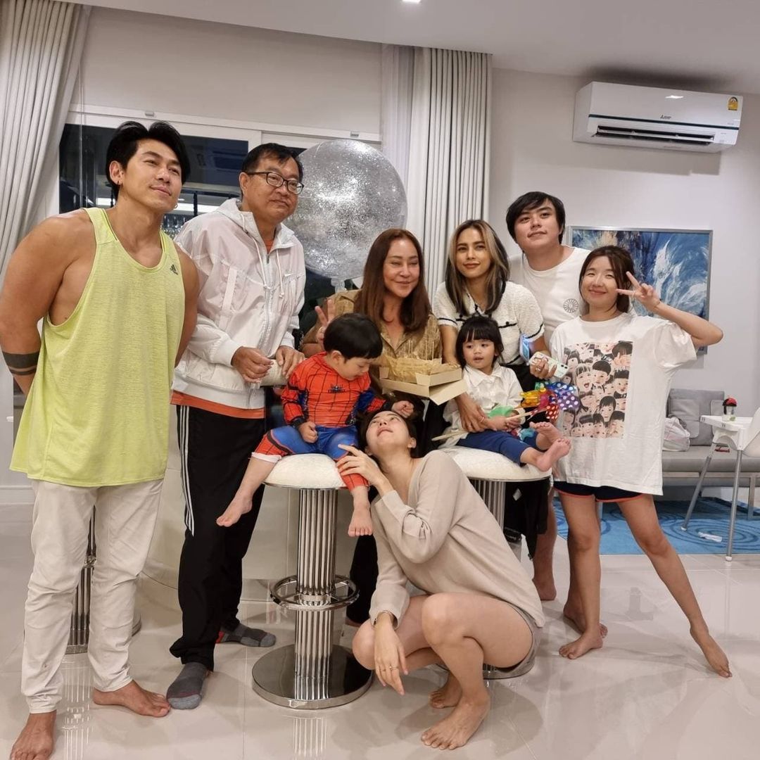 นิวเคลียร์ เพชรจ้า