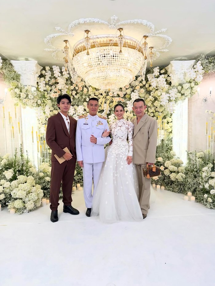  งานแต่ง หมวดอ๋อ หมอเพื่อน