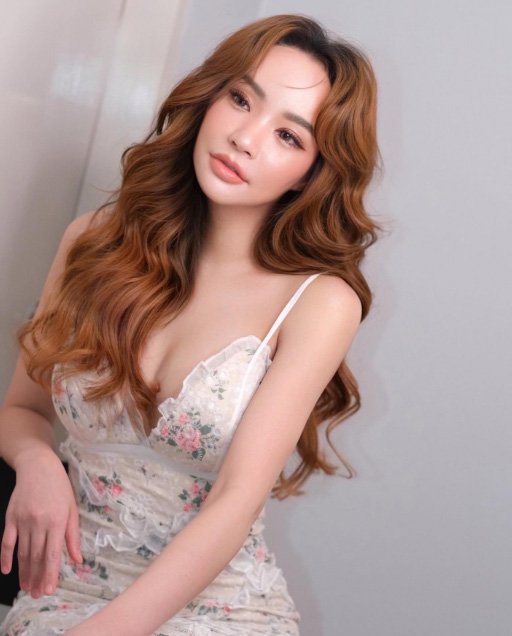 นิวนิว เอวเด้ง คือใคร