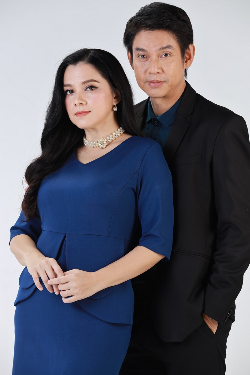 สาวน้อยร้อยไมค์