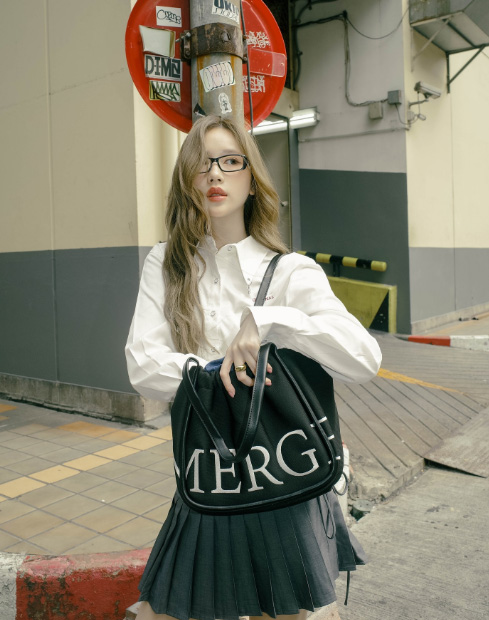 แฟชั่นเทรนด์ Office Siren