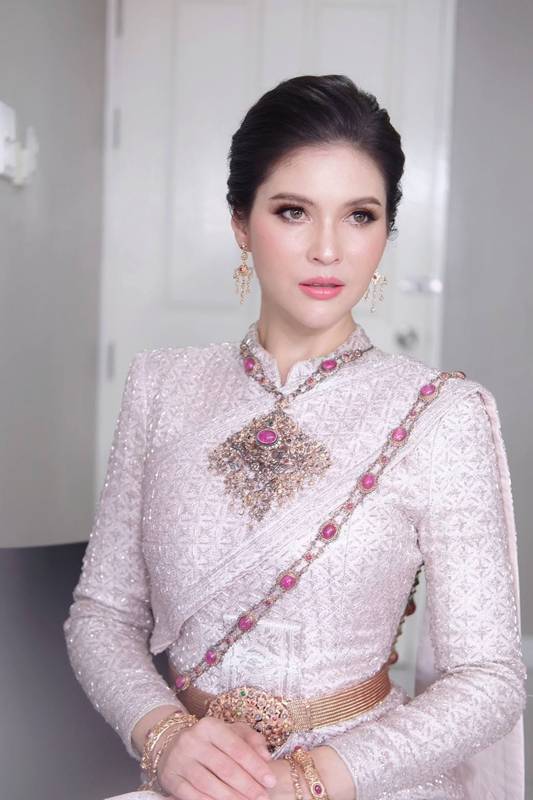  แอนนี่ บรู๊ค ประกาศขายบ้าน