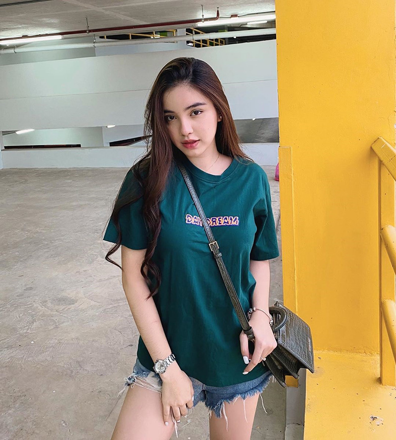 น้องขนม 