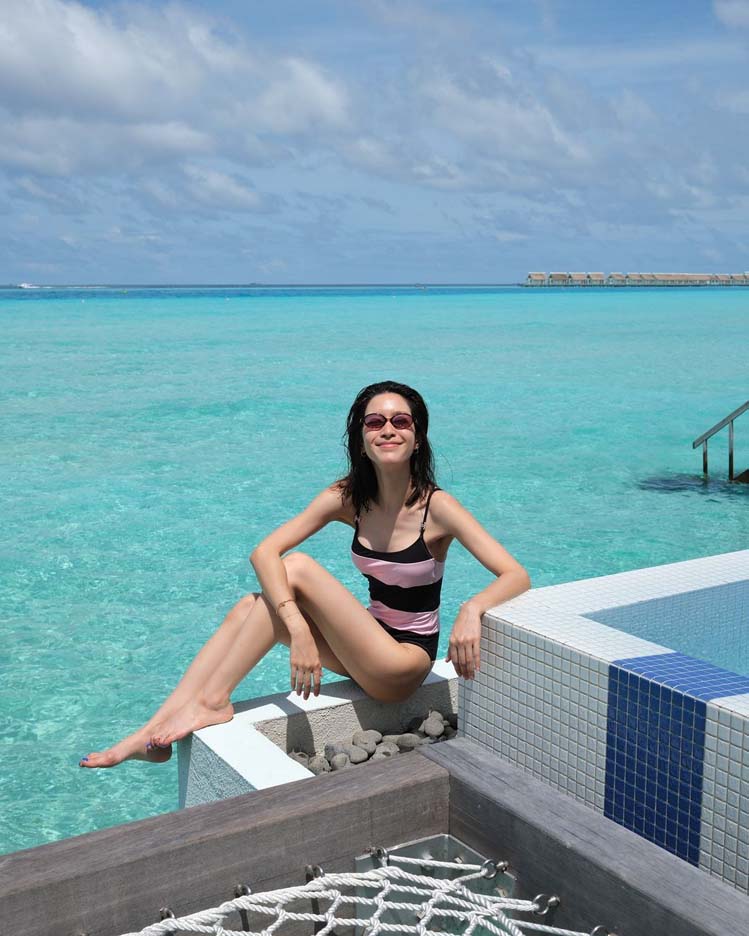 โม มนชนก