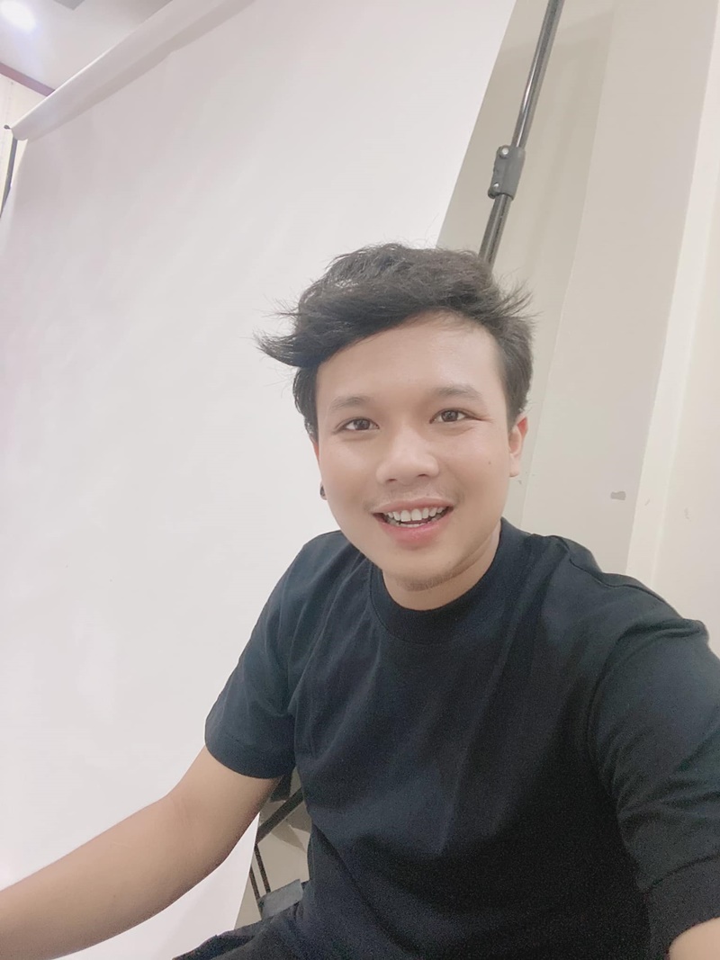 ออย แสงศิลป์ ประวัติ
