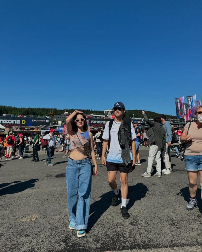 วี วิโอเลต, เก้า จิรายุ