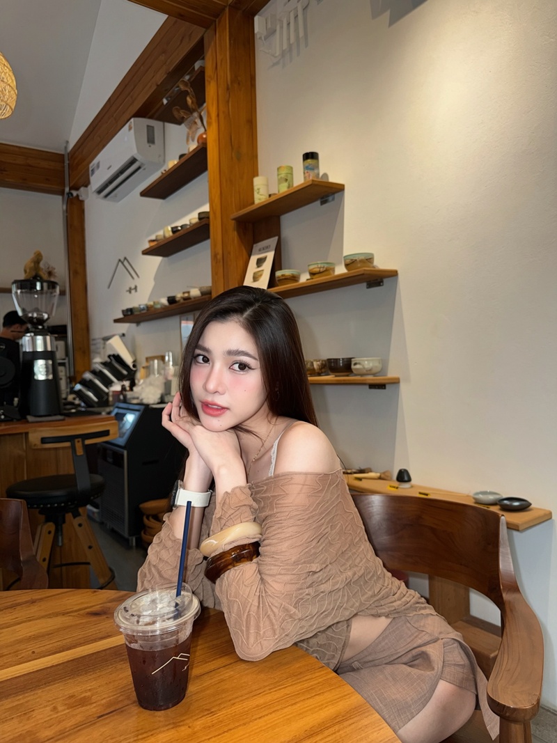 แบม ไพลิน