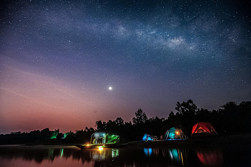 คชอาณาจักร แหล่งท่องเที่ยวดูดาว 