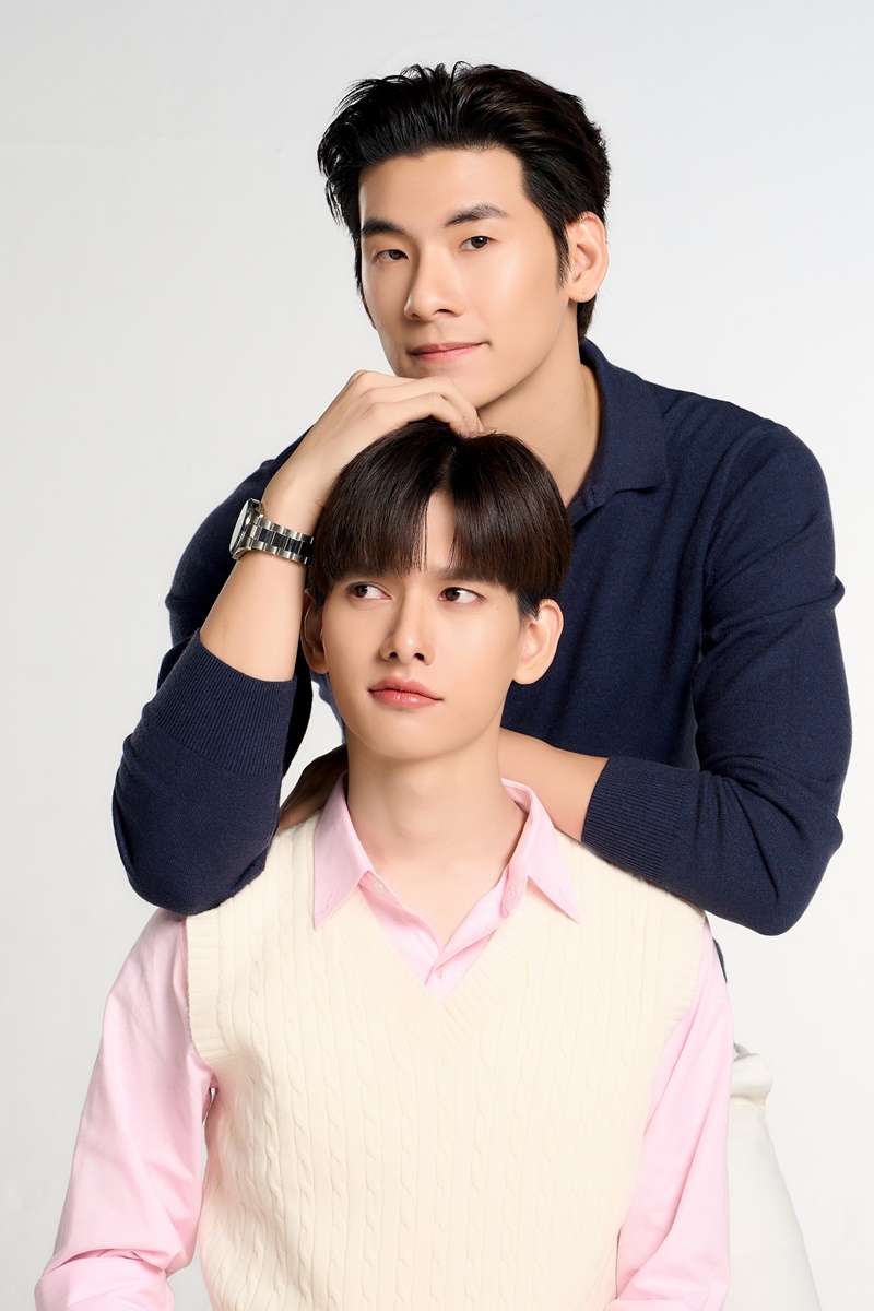 โปตัวปลอม เรื่องย่อ Me and Who ซีรีส์วาย