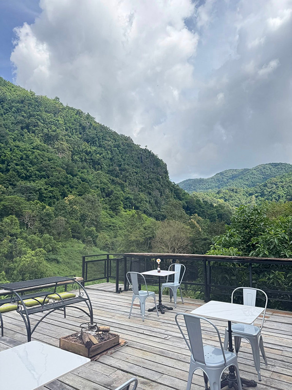 ร้านคาเฟ่บนดอย อยู่นาคาเฟ่แพร่