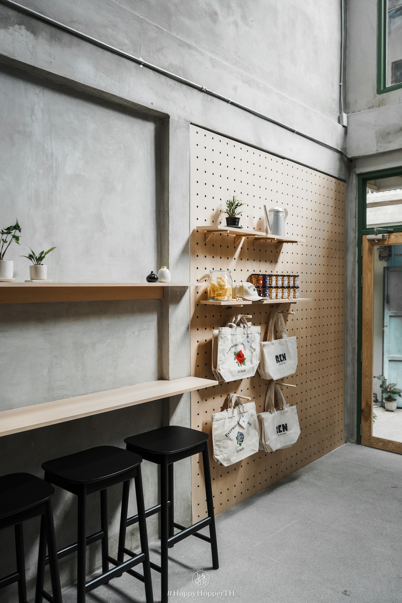 REN café and goods