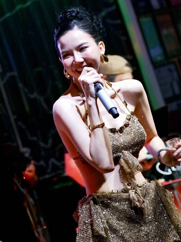 ส่งกำลังใจให้ จ๊ะ นงผณี