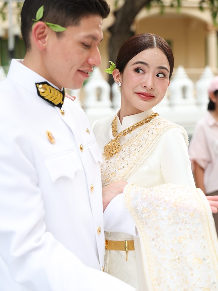 มาแล้ว.. ภาพแต่งงาน มายด์ ลภัสลัล สวมชุดไทยงดงาม เข้าพิธีสมรส ทายาทสิงห์ 