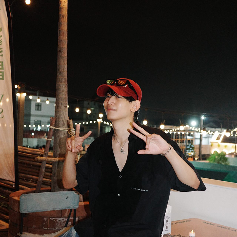 ท็อป Lazyloxy