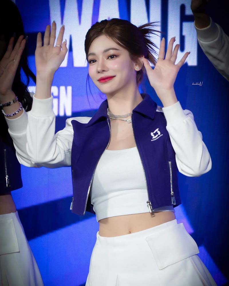 ไผ่หลิว กมลวลัย