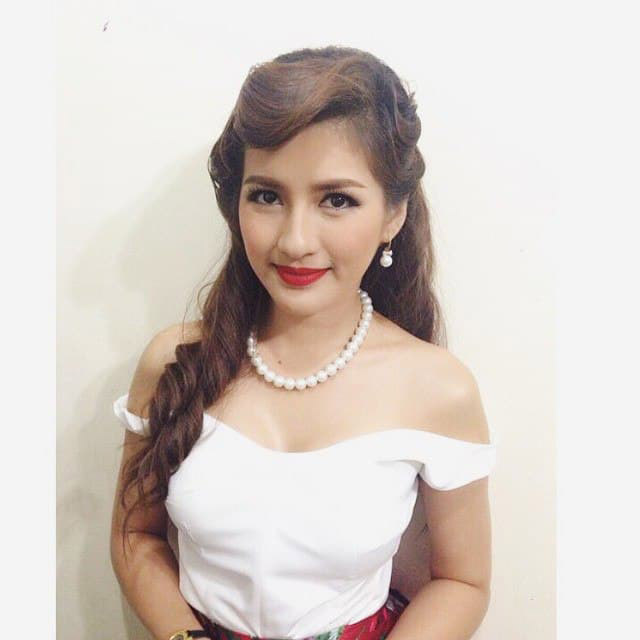 นก อุษณีย์