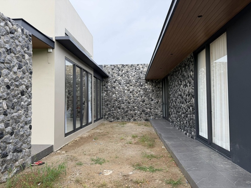 บ้านกลางทุ่งนา