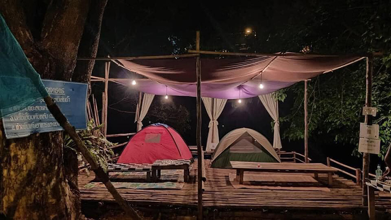 ลานกางเต็นท์