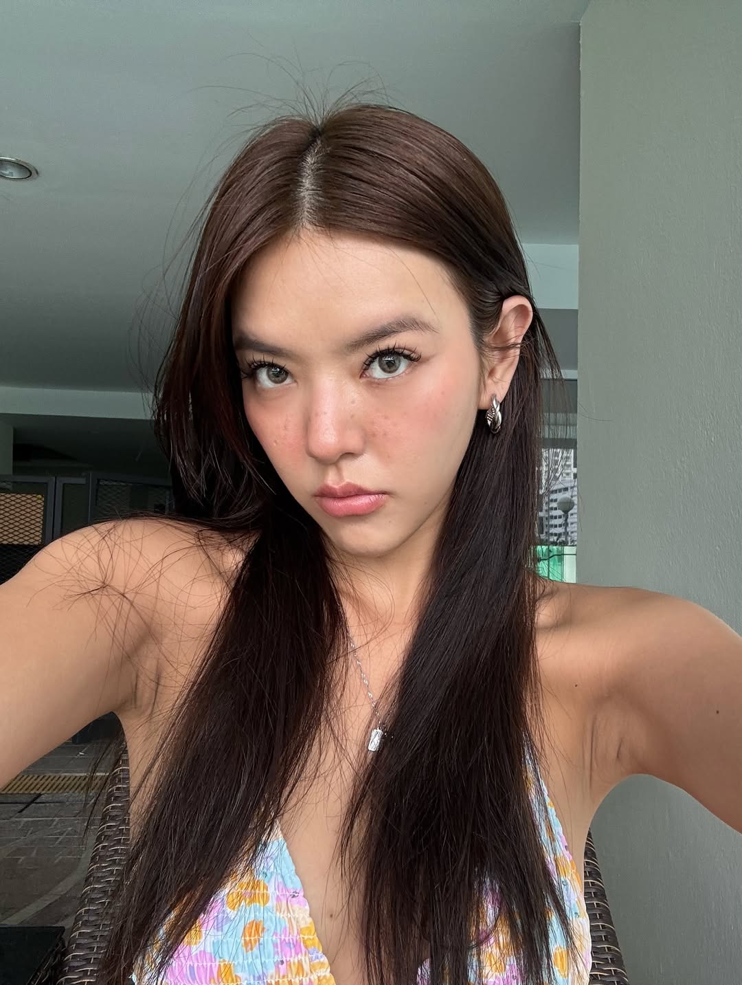 จีจี้ สโรชา ใส่บิกินี่ โชว์หุ่นเอวบางเฉียบ