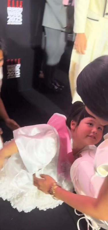 เปิดโมเมนต์น่ารัก เจ้าฟ้าสิริวัณณวรีฯ ตรัสกับ น้องแอบิเกล