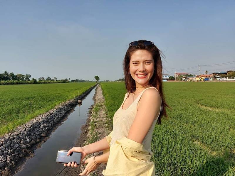 มารีญา พูลเลิศลาภ