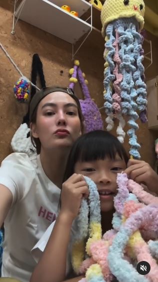 น้องโนล่า ลูกสาวเจนี่