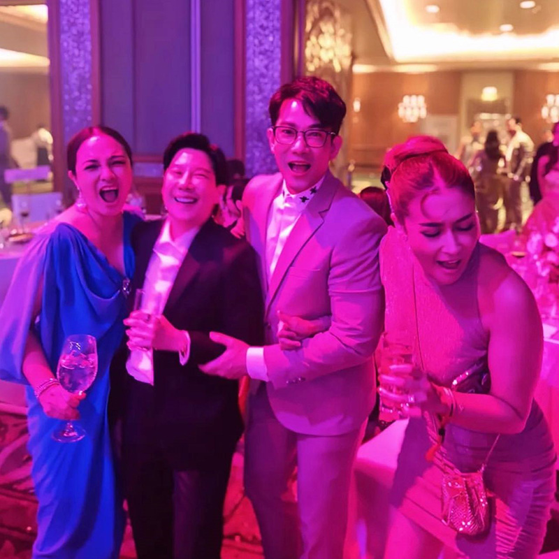 เอมี่ กลิ่นประทุม