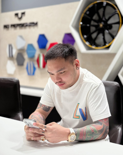 ประวัติ เอ็ม เอกชาติ อินฟลูฯ สายซิ่ง เจ้าของธุรกิจหลากหลาย ผู้ติดตามหลักแสน