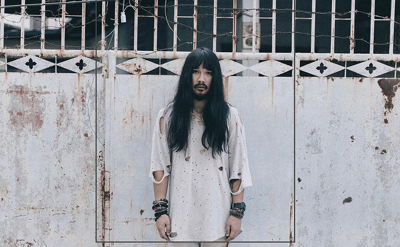  ต้องเต ผู้กำกับ สัปเหร่อ 