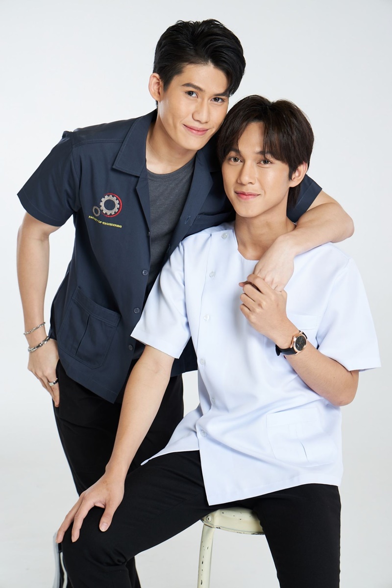 2Moons The Ambassador เดือนเกี้ยวเดือน