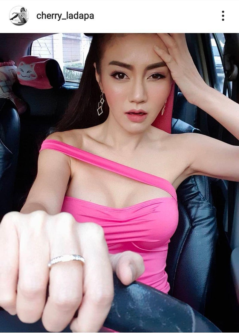 เชอรี่ สามโคก