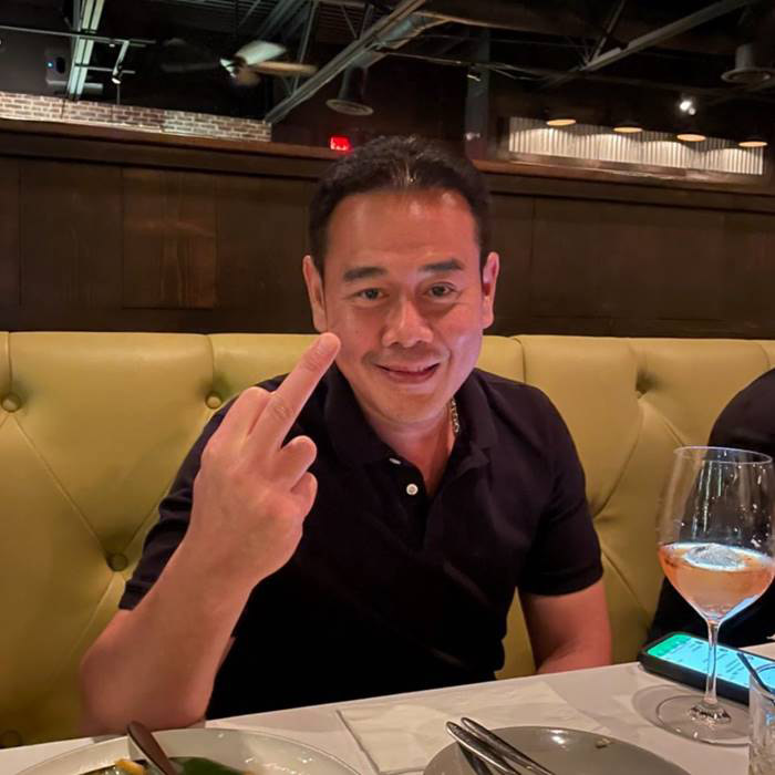 เป็ก สัณณ์ชัย 